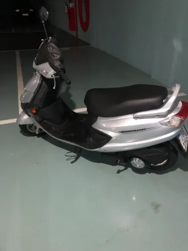 Burgman 125 ano 2009