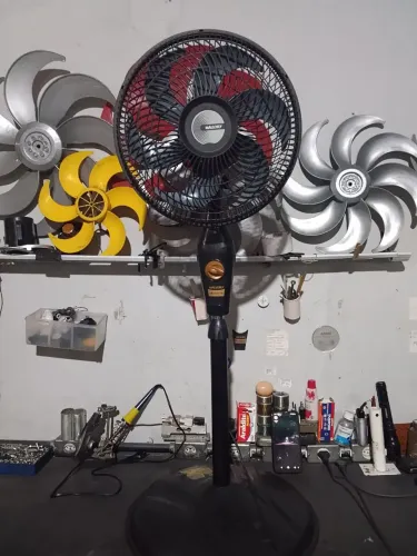 Ventilador Pedestal 30 Cm Mallory