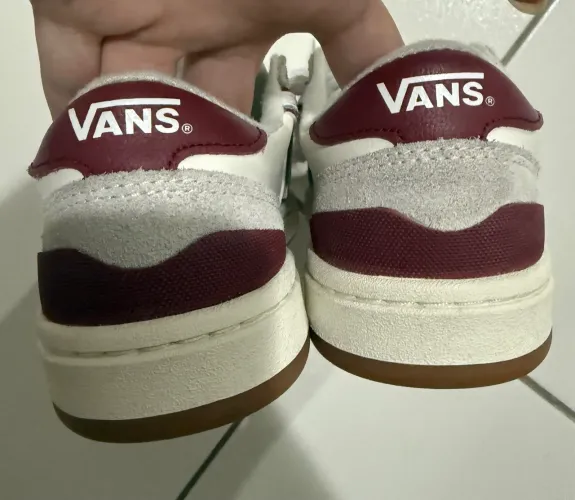 TÊNIS VANS - LOWLAND VINTAGE RED/GUM - (USADO 1 VEZ)