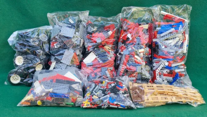 Lote de legos, mais de 2.500 peças 