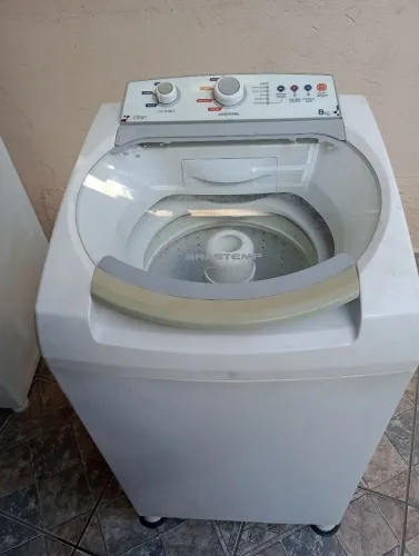 Vendo lavadora de roupas Brastemp clean 8kg usada funcionando em perfeito estado. 