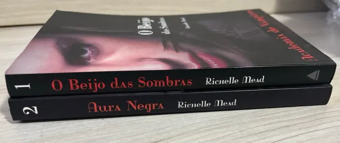 Livros academia dos vampiros 1,2