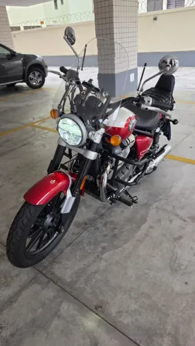 Super Meteor 650 mod Celestial com apenas 1.200km única dona