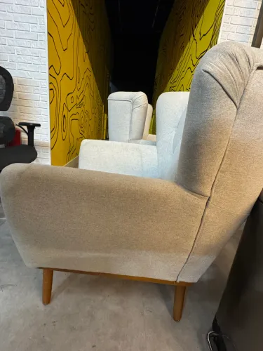 Vendo 2 poltronas decorativa retro cinza