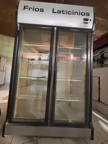 Freezer vertical