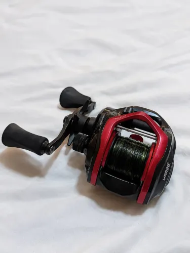 Carretilha pesca Marine Titan Pro 12000bg esquerda