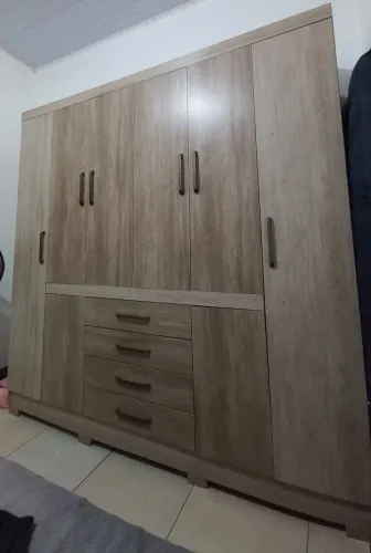 Guarda-roupas Casal Grande