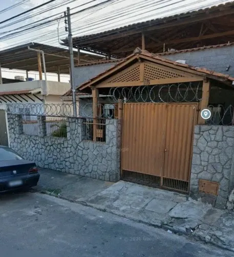 Casa Enorme de 2 andares com terreno grande 