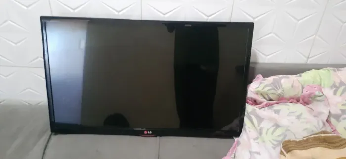 Tv lg 32 polegadas pra retirada de peças
