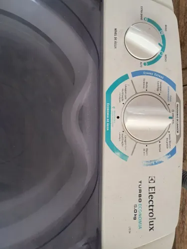 Máquina de lavar roupas 6 kg