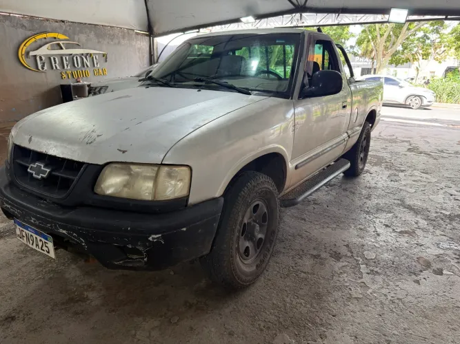 Chevrolet S10 Pick-up Std. 2.2 MPFI / EFI 1999