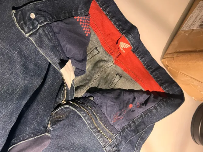 Calça de motociclista com proteção Honda. Nunca usada Tam46