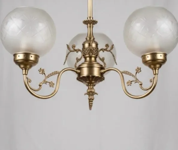 Lindo lustre estilo colonial, anos 60/70