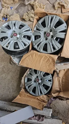 3 jantes de ferro aro 15 original Fiat por 199,00 cada