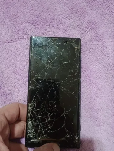 Celular Xperia xa1 aceita trocas não uso mais tenho ele a