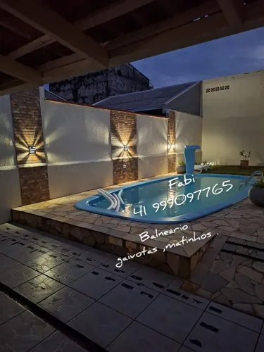 CASA COM PISCINA - BALNEÁRIO GAIVOTAS - PR