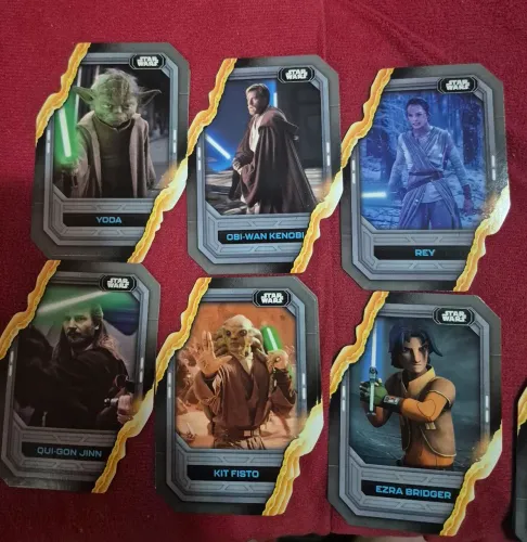 Star Wars Flagship 2023 - lote com 12 cards lightsaber