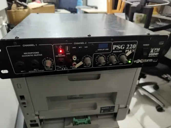 Cabeçote Auto amplificado Voxstorm PSG 220 USB