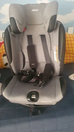 Cadeirinha para carro infantil