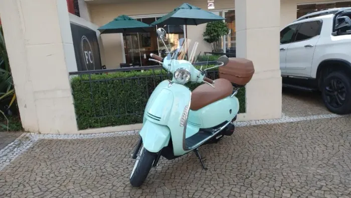 Scooter (Retrô) 150 cc mod. 2025, completa. Compre Hoje!
