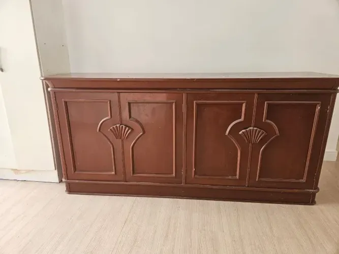 Balcão buffet de madeira