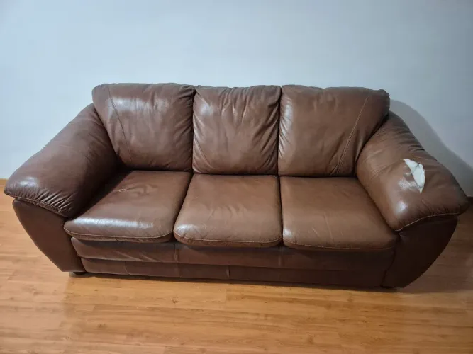 Sofá de Couro de 2 e 3 Lugares 