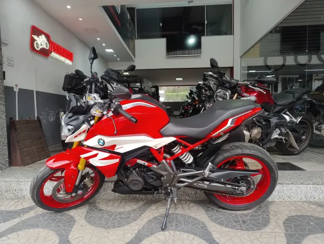 BMW/G310R, 2023/2023, troco por moto.