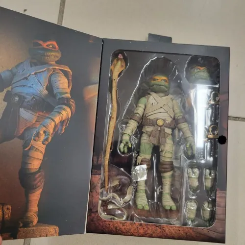 NECA tartarugas ninja Universal Monsters Michelangelo