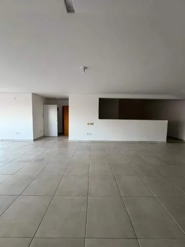 Andar Corrido Comercial para Alugar no Palmeiras (BH)  198,45 m² por R$ 3.200/mês