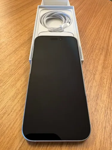 iPhone 15 256GB - excelente estado
