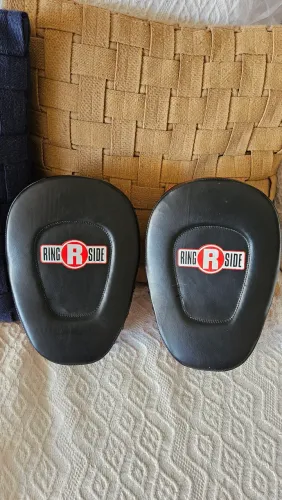 Manoplas Boxe Ringside em Couro Legítimo