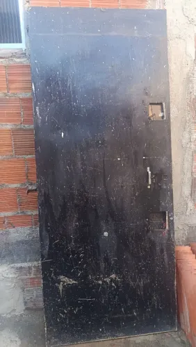 Portão de ferro