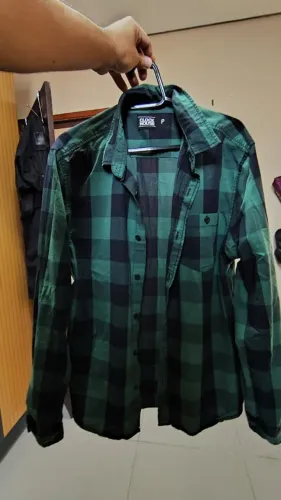Camisa Social de Manga Comprida Quadriculada P - Brechó Masculino