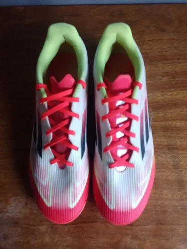 Chuteira Society f50 original da Adidas