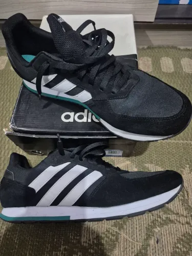 Tênis Adidas Run tamanho 44