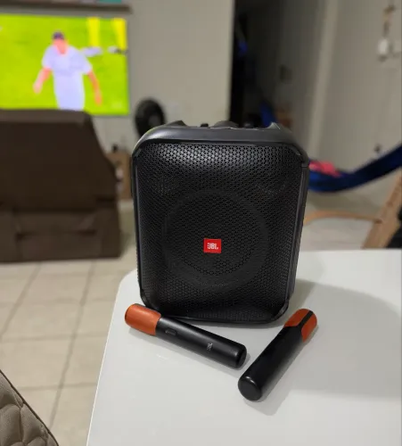 JBL ENCORE 2 COM MICROFONES SEMI NOVA ESTADO DE ZERO!