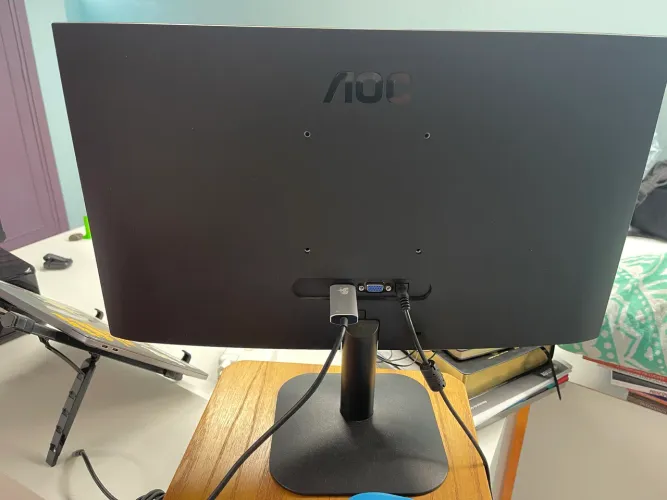 Monitor AOC 21.5" Full HD 100Hz 1ms (Modelo 22B35HM2) - Excelente Estado