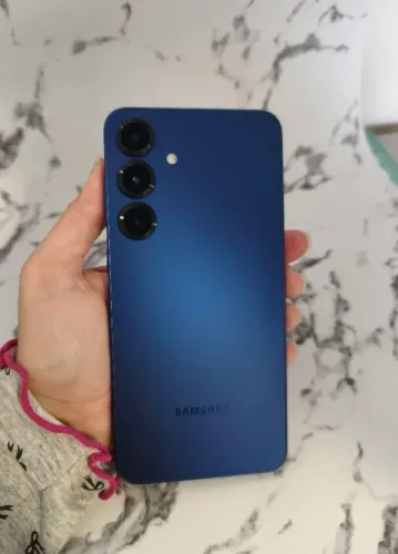 Samsung S25