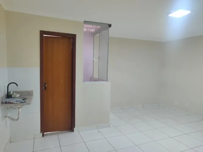 Sala para aluguel com 25 metros quadrados em Parque Esplanada III - Valparaíso de Goiás -