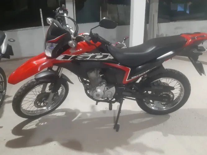 Excelente BROS 160