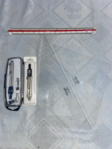 Kit desenho artístico profissional , esquadros, escalimetro , compassos