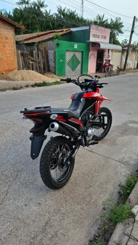 Bross 160 2024 18km rodados