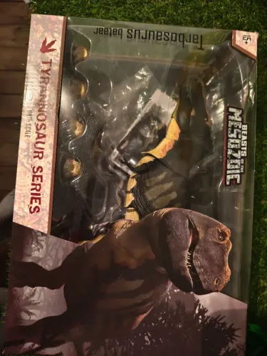 Tarbosaurus Beasts of the Mesozoic Completo com Caixa ?