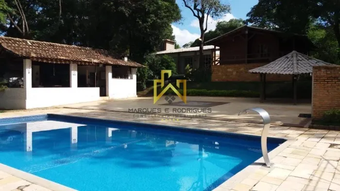 Excelente oportunidade no Bairro Jardim Encantado, Sítio com uma localização privilegiada!