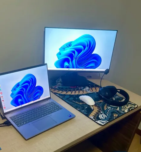 HP ZBook Power G11 | Intel Core Ultra 7 | RTX 2000 Ada | 1TB SSD | Zerado