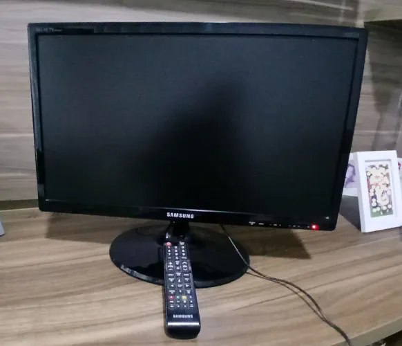 Tv/Monitor Samsung 22 pol