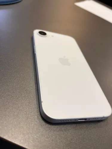 iPhone 16e 128gb