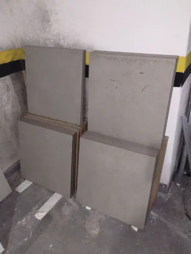 Porcelanato Eliane 60x60 antiderrapante 