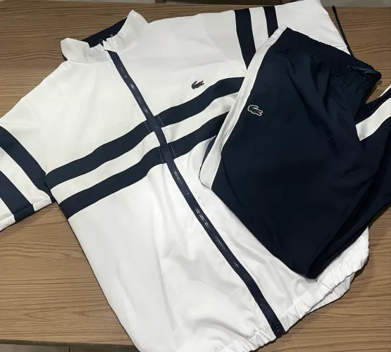 Conjunto Lacoste Sport 