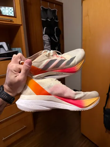 Tênis Adidas Boston 12